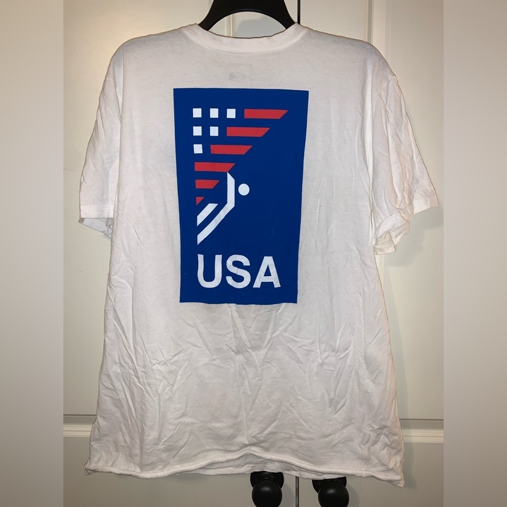 The North Face Men's White USA T-Shirt - Picture 3 of 3